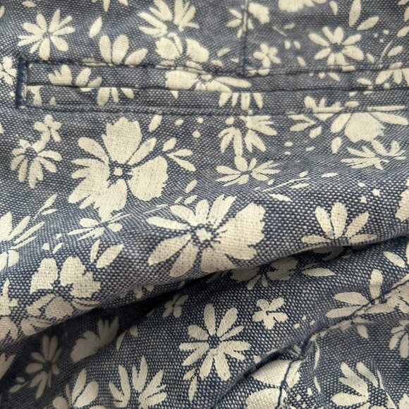 NWT Old Navy Women's High Rise Chambray Floral Everyday Short 10 - Picture 13 of 14